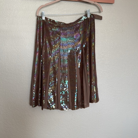 BcbgmaxAzria Sequin Pleated Skirt - purple/Brown size medium - Picture 7 of 7